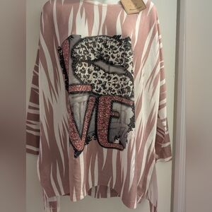 Beyond Capri Pink and White Graphic Sweater. Italy. OS. Net.